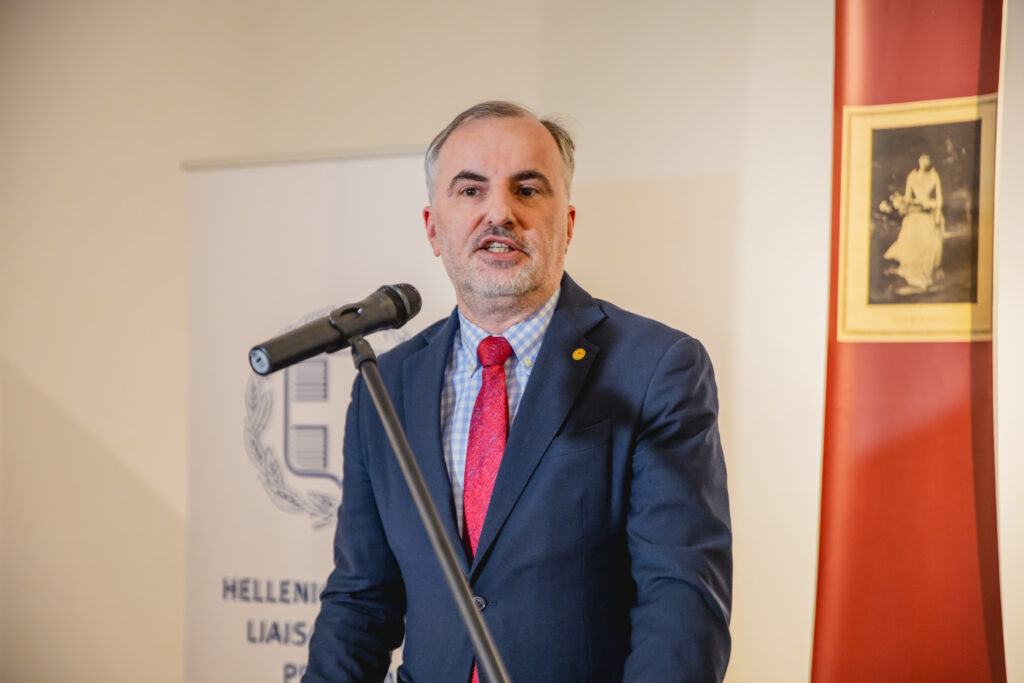 Πρύτανης του Πανεπιστημίου της Πρίστινας, Arben Hajrullahu